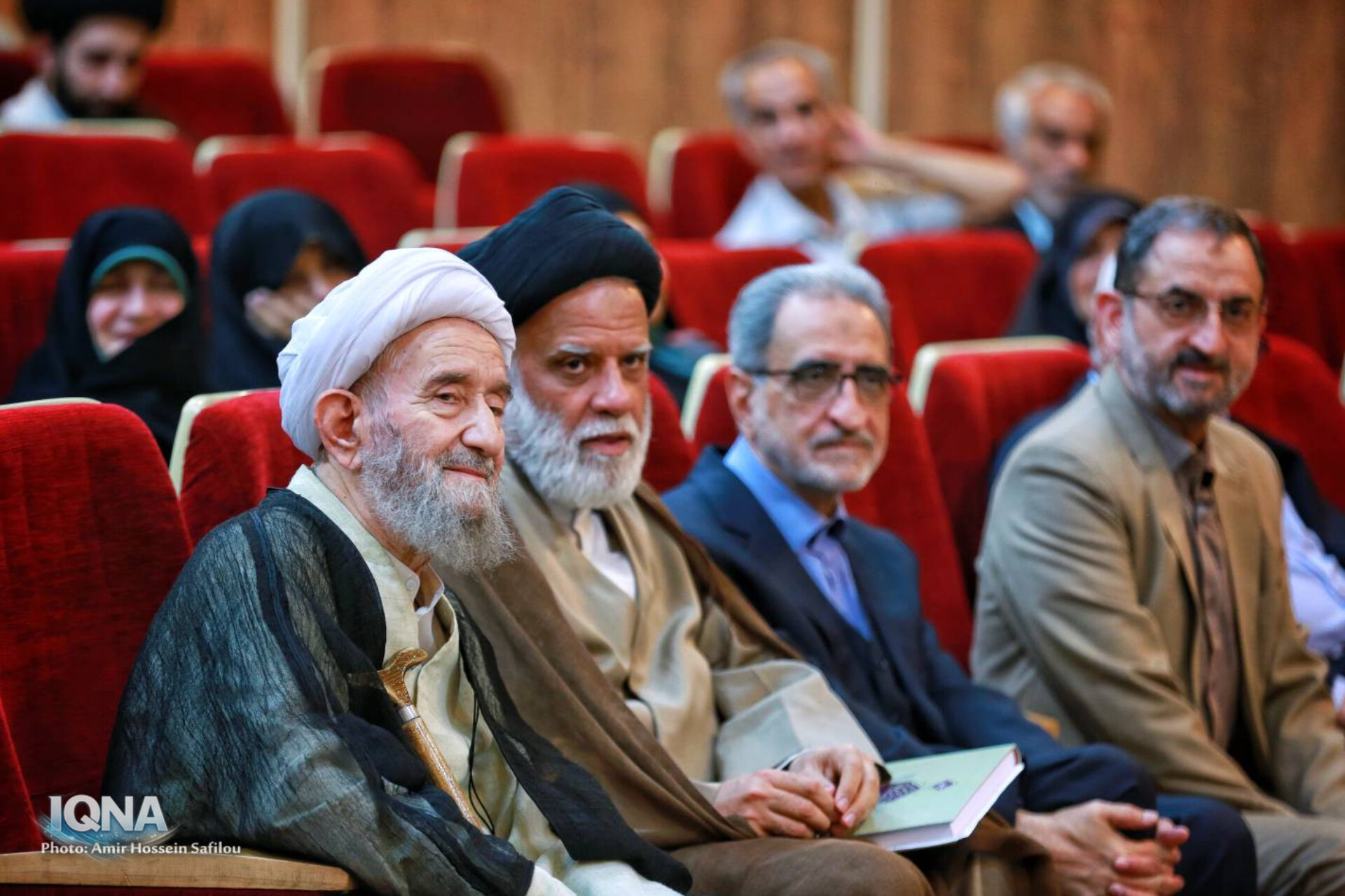 تمدنسازی در عصر غیبت با تکیه بر میراث مکتوب شیعه 98401093Zjo0NDI0OTY3LmpwZ3xmdWk6NDMxMzYwNHxsOmZhfHY6MQ - تمدنسازی در عصر غیبت با تکیه بر میراث مکتوب شیعه