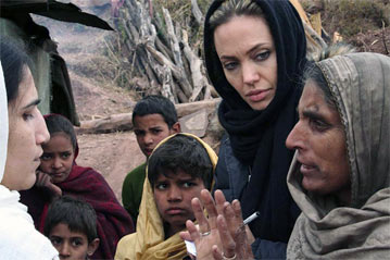 nf00158769 1 zgfmywewym - سفر آنجلینا جولی به افغانستان/عکس